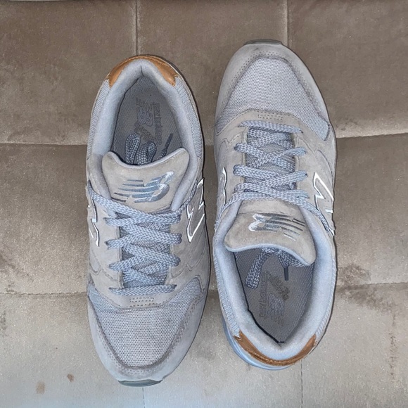 new balance baby blue shoes